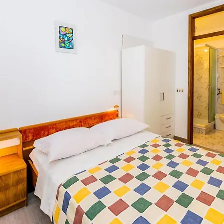 Apartman Nice Studio Eduard For 2 *