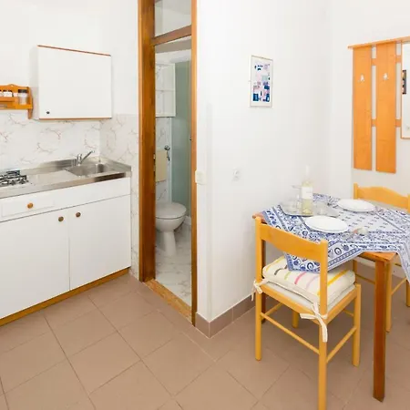 Apartman Nice Studio Eduard For 2 *